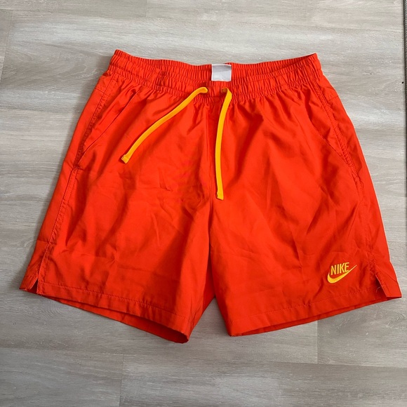 Nike Nylon Shorts Small - Picture 1 of 3